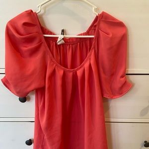 Coral top size small